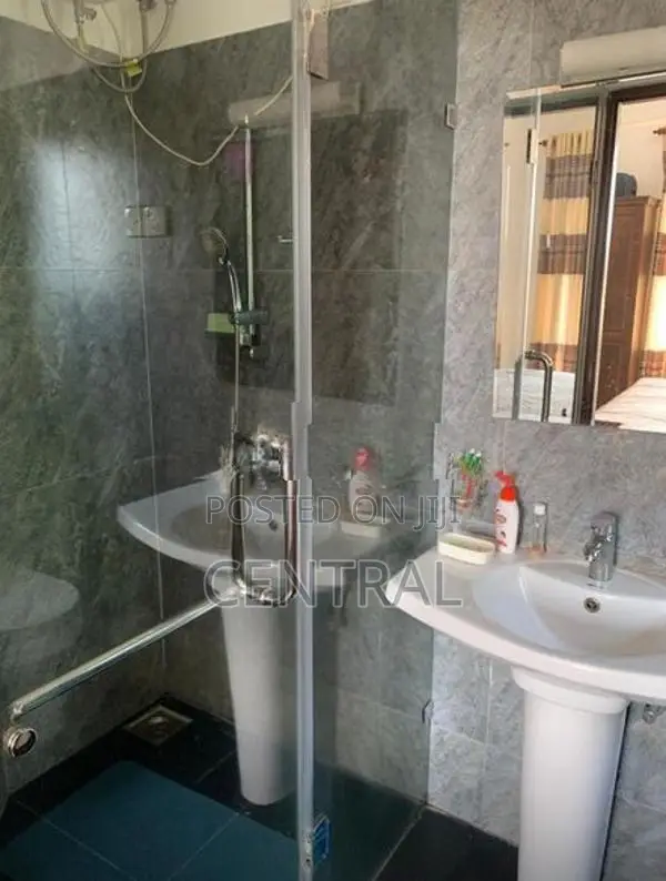 Luxury 2 Bedroom Apartment for sale in Sampath Residencies (C7-10235)