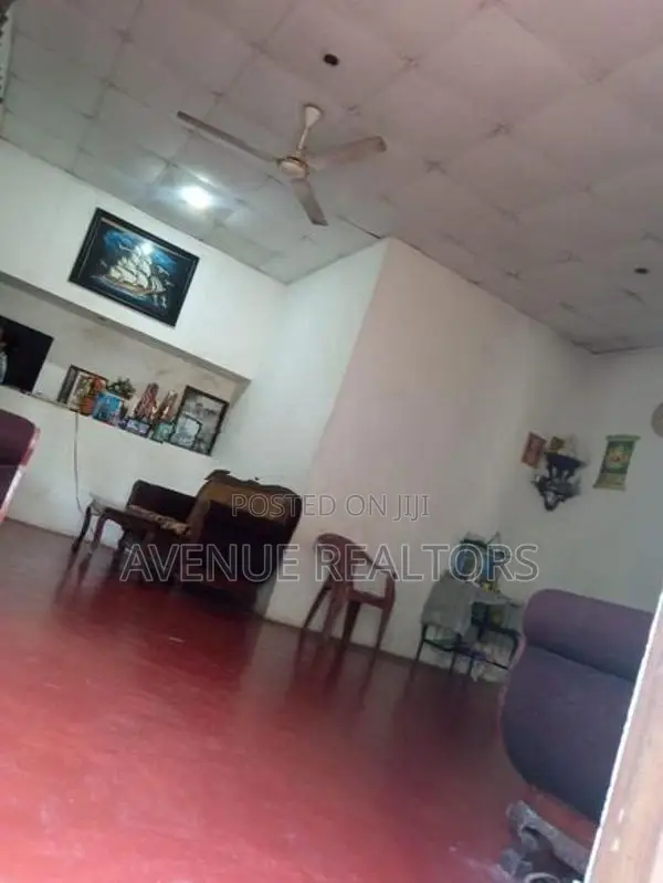 15 Perch Land with House for Sale in Kaduwela (LA4719)
