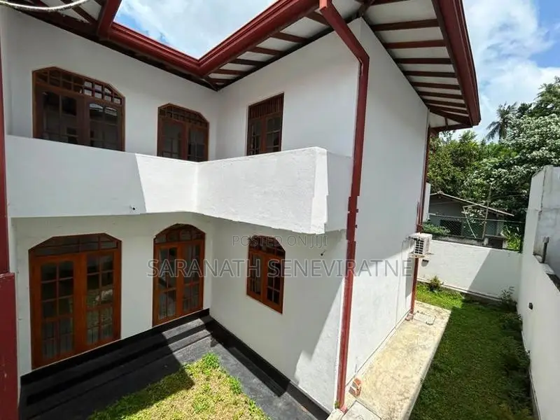 House For Sale in Jothipala Rd Malabe
