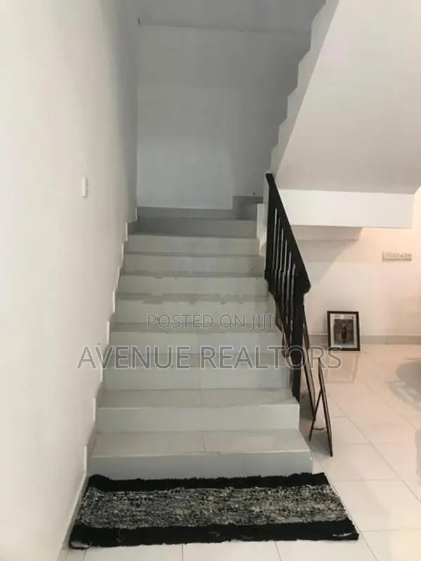 10 Perch 3BR Two-Storey House for Sale in Malabe (HS4720)