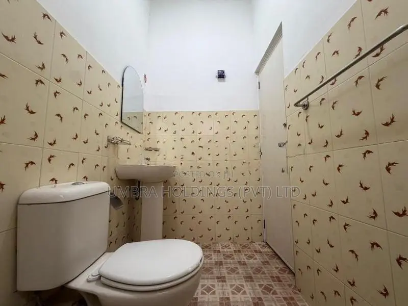 House For Rent In Close to Pitthala Junction Colombo 3 - 3953U/1