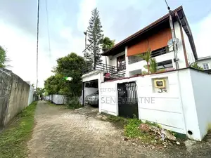 2 Storied House From Between Boralesgamuwa & Maharagama Junctions