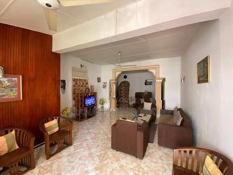 Old House Land Value - 50 Meters Away From Nugegoda Junction Commercia