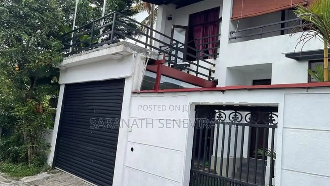 2 Storied House From Between Boralesgamuwa & Maharagama Junctions