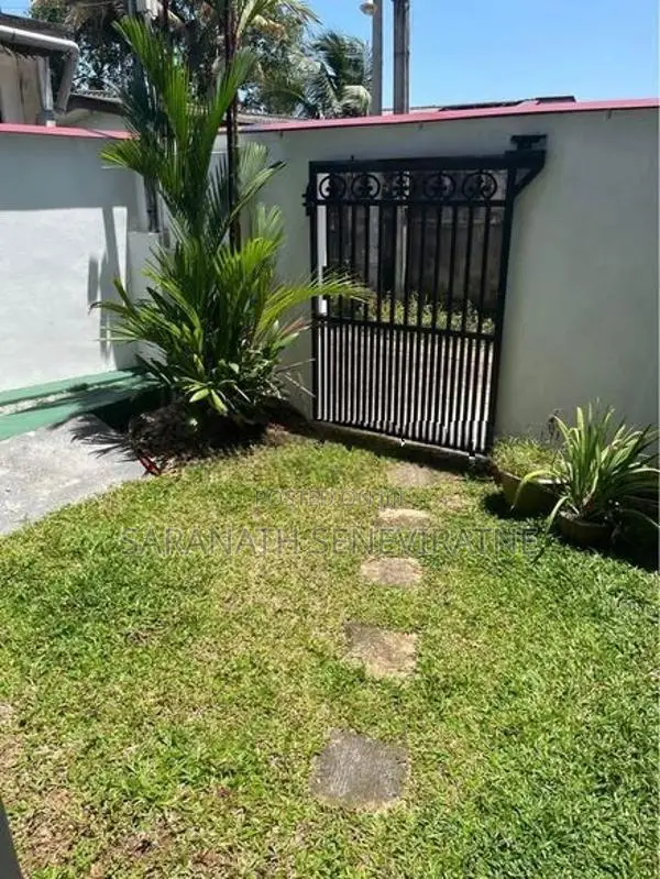2 Storied House From Between Boralesgamuwa & Maharagama Junctions