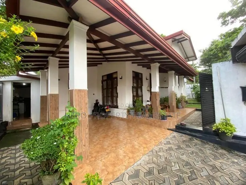 Modern Single Storey House for Sale in Piliyandala