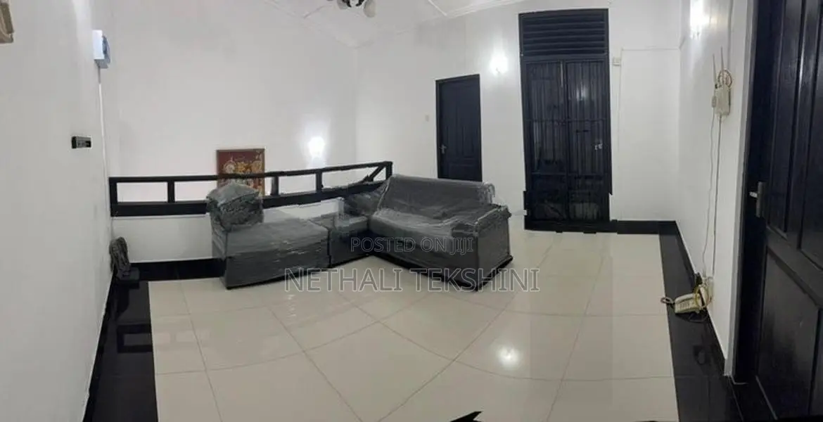 Modern Three Stories House for Rent Battaramulla