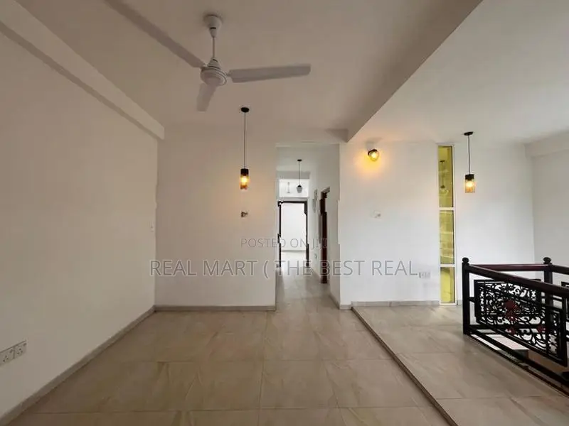 NUGEGODA : 7-BR (19.75P) LUXURY HOUSE FOR SALE