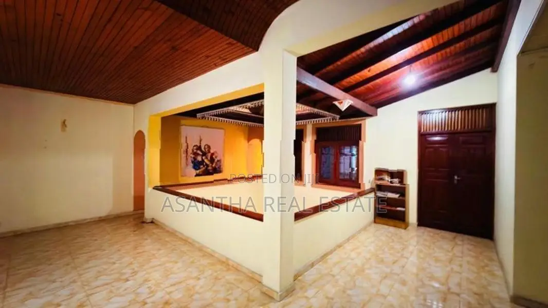 (AF10) 02 Story House With 27.4 P Sale At Nawala