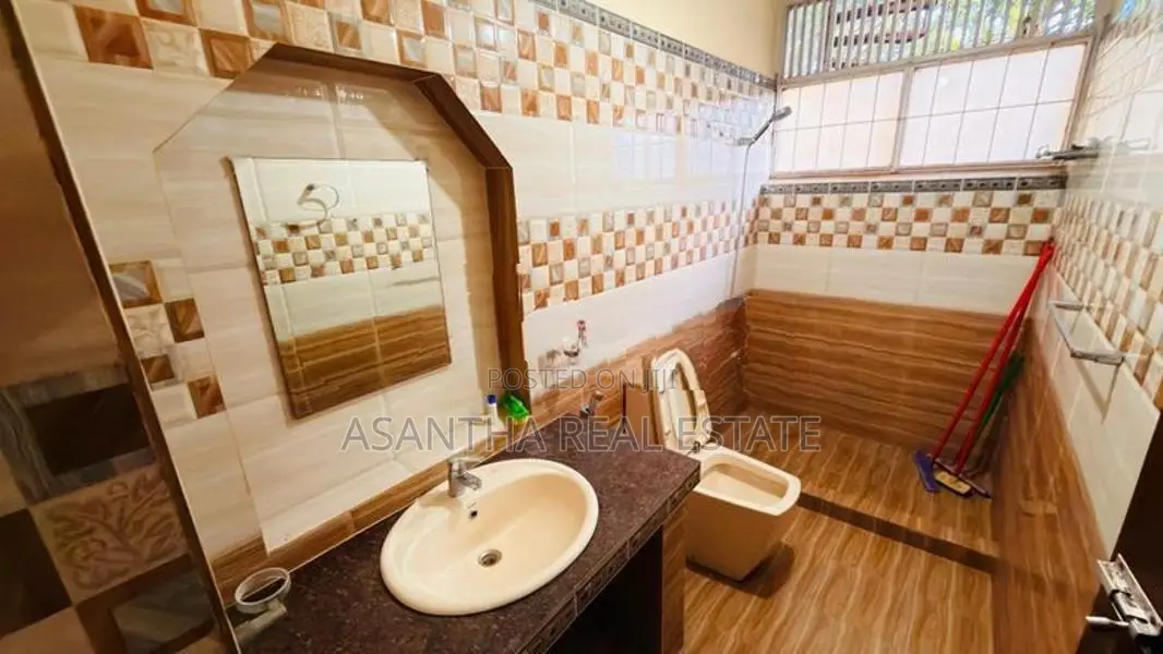 (AF10) 02 Story House With 27.4 P Sale At Nawala