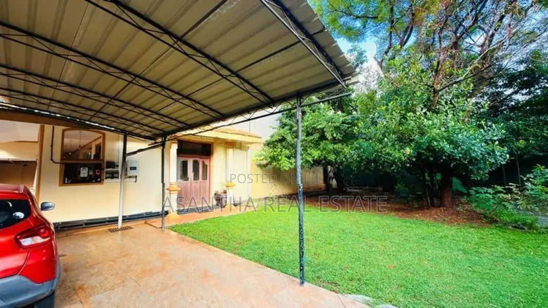 (AF10) 02 Story House With 27.4 P Sale At Nawala