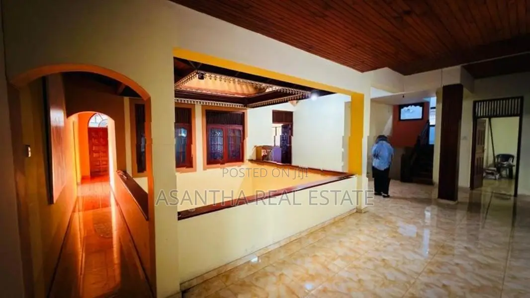 (AF10) 02 Story House With 27.4 P Sale At Nawala