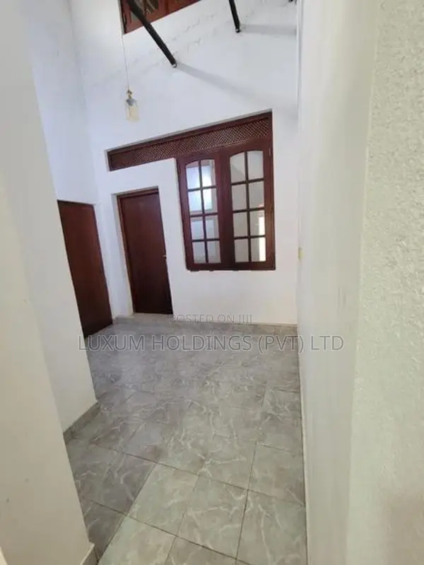 08 Rooms House For Rent Off Overseas school Battaramulla [ 2134C ]