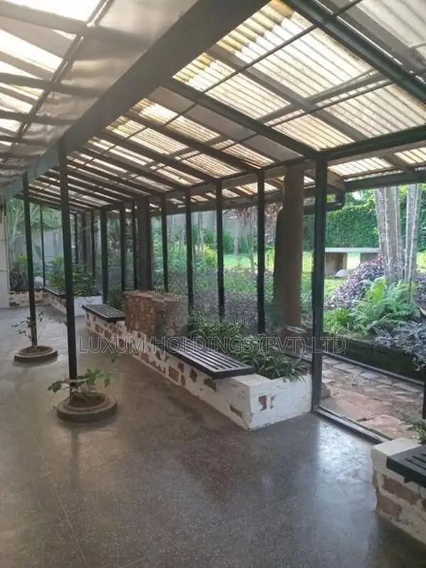 Large Garden House for Rent in Torrington Avenue Colombo 07 [ 2222C ]