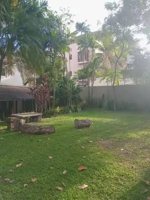 Super Luxury House for Rent in Torrington Avenue Colombo 07 [ 2222C ]