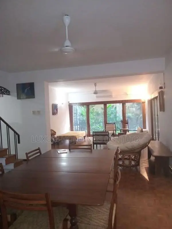 Super Luxury House for Rent in Torrington Avenue Colombo 07 [ 2222C ]