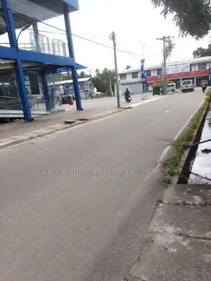 සීදුව අසලින් වටිනා ඉඩමක් විකිණීමට ඇත