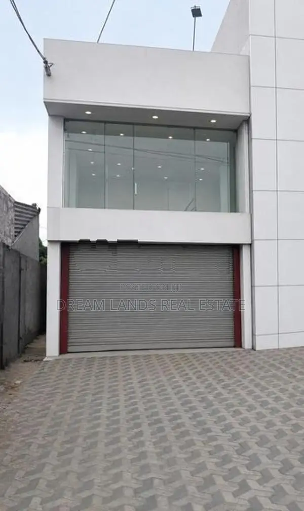 COMMERCIAL BUILDING FOR SALE IN KIRIBATHGODA (SP1243)
