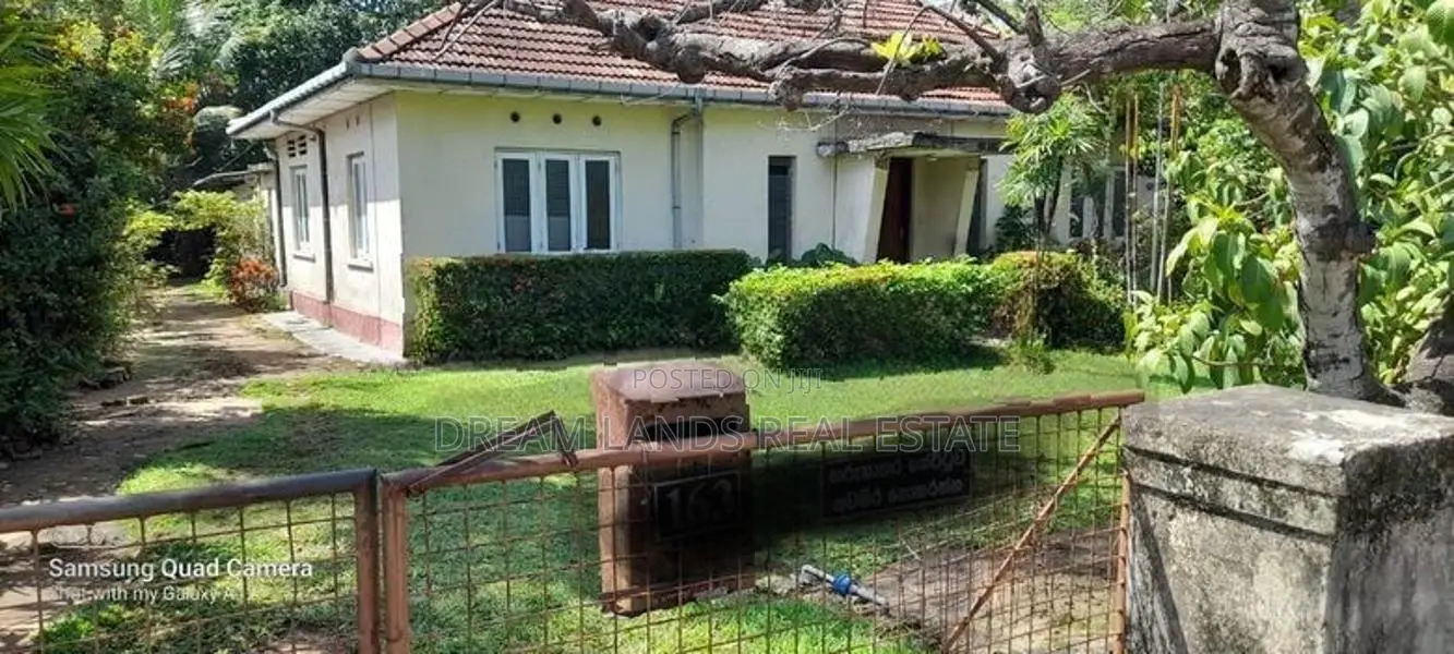 COMMERCIAL LAND FOR SALE IN MOUNT LAVINIA (SP1244)