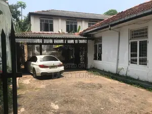 22P Property on Galle Road in a Private FOR SALE Colombo 6