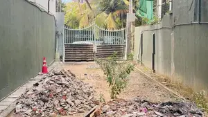 41P Property in Shrubbery Gardens Bambalapitiya Colombo 4 FOR SALE