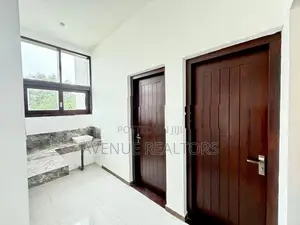 10 Perch Brand New 5BR House for Sale in Kaduwela (HS4721)