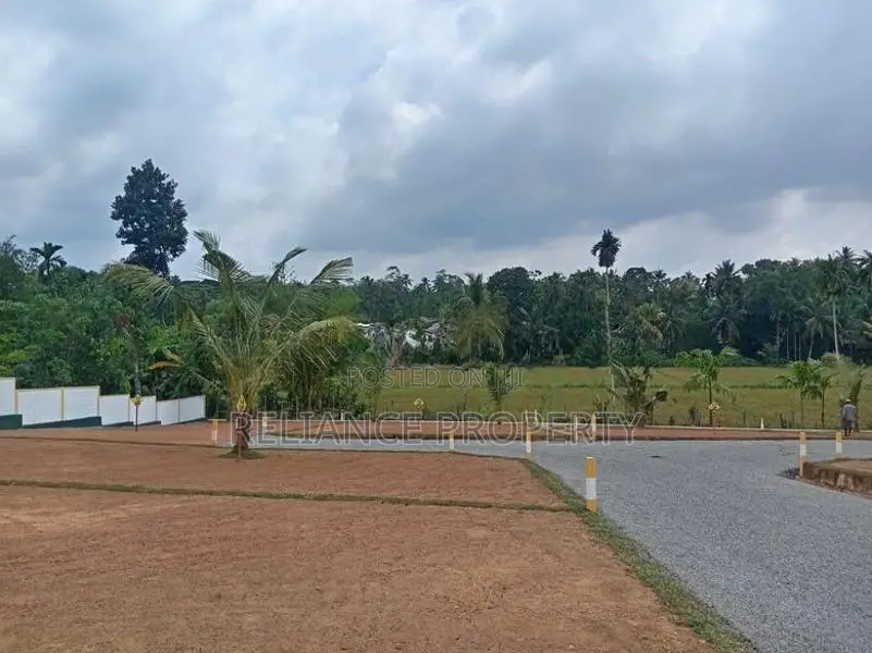 High Residential Land Sale in Munamale