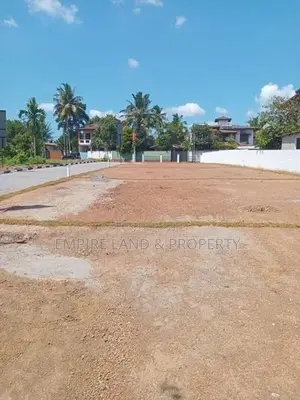 Walking Distance to 138/2 Road Kottawa Maththegoda