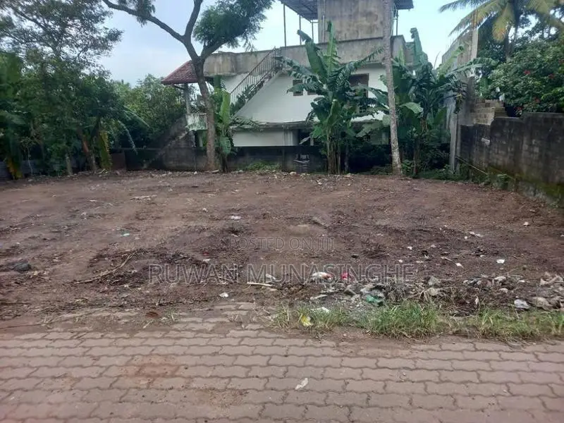 Residential Land Plots Sale in Battaramulla