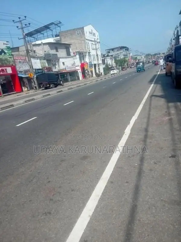 Land four sale wallampitiya