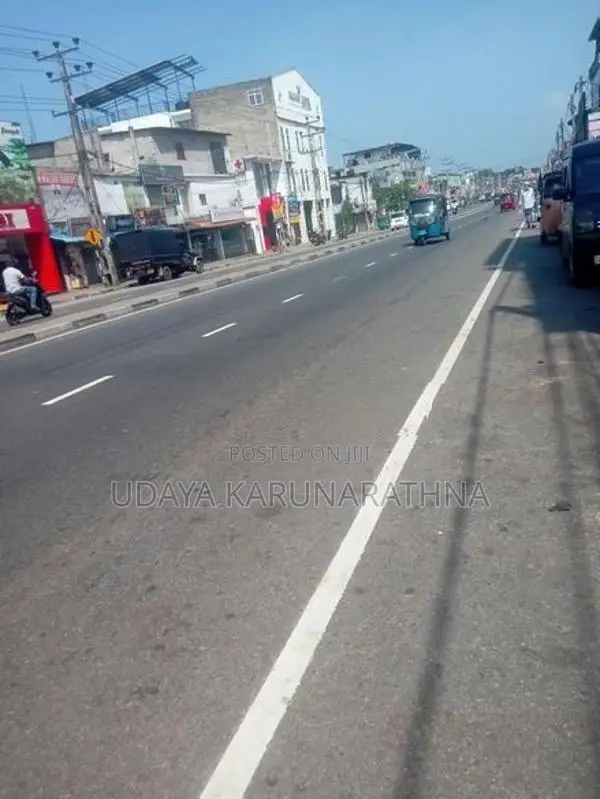 Land four sale wallampitiya