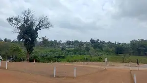 Walking distances to 120 road land for sale in Pogasowita