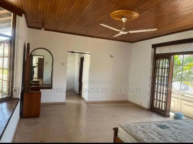 4BED HOUSE FOR RENT IN COLOMBO 05 (SP1247)