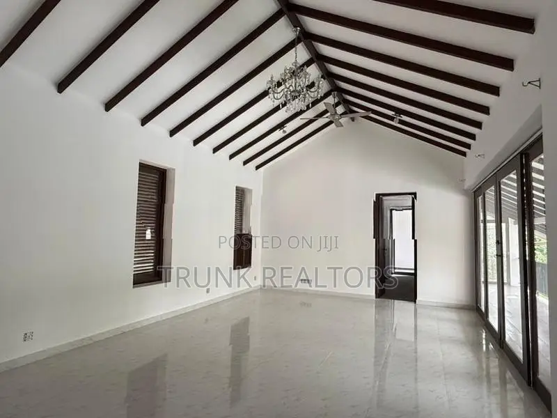 Thalawathugoda 05BR House For Rent (NK11396)