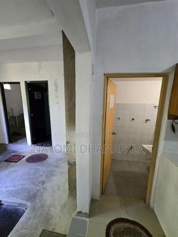 Rooms for Rent Male Only - Pilimathalawa