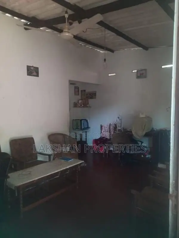 Land For Sale In Dehiwala Aththidiya