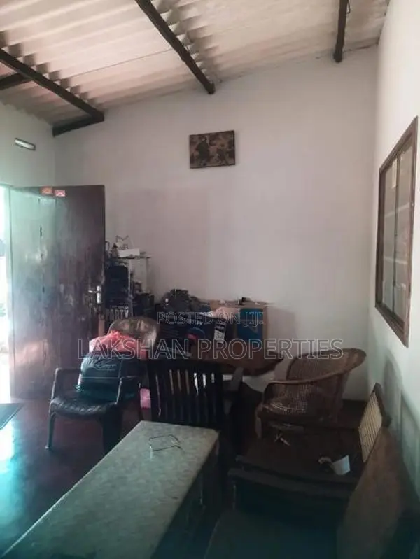 Land For Sale In Dehiwala Aththidiya
