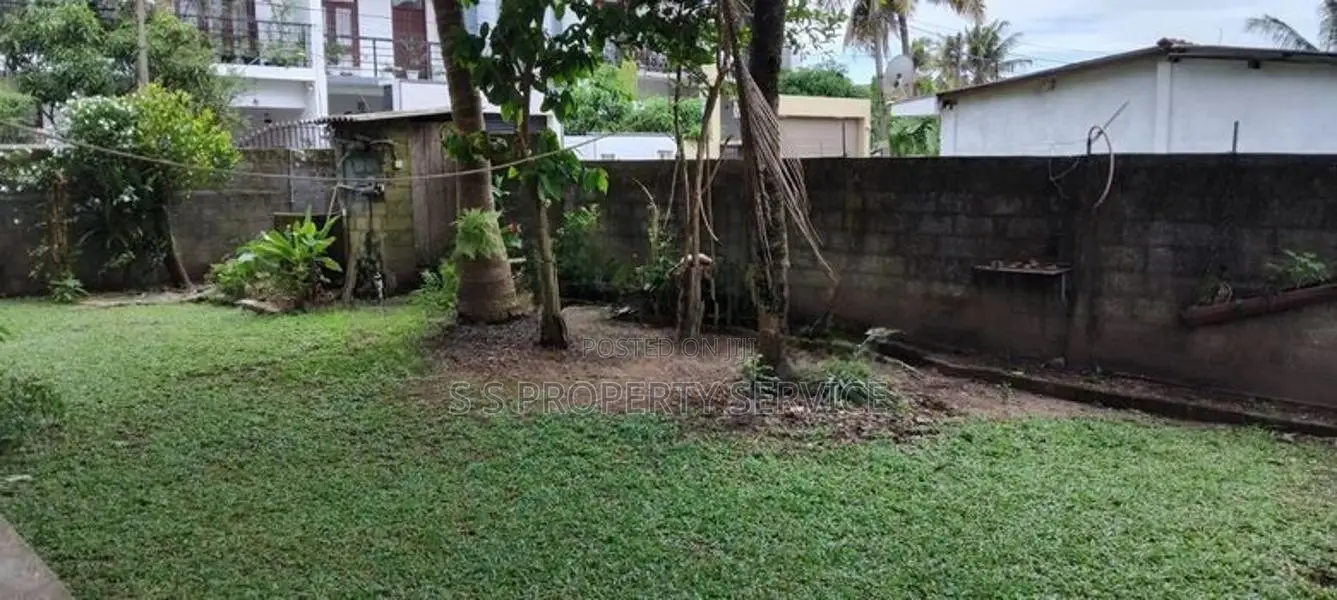 4.9 Perches Land For Sale in Katubedda, Moratuwa (SSPL-476)
