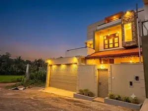 Mordern Two Storied Luxury House in Piliyandala