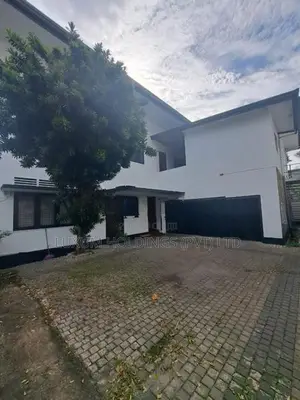 10+ parkings House For Rent Facing 5th Lane Colombo 03 [ 641C ]