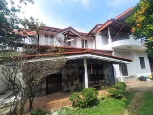 DEHIWALA : 6-BR (12.2P) LUXURY HOUSE FOR SALE at Aththidiya