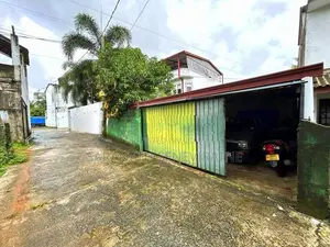 Land With House For Almost Perch Value - Battaramulla Talahena Jaya Mw