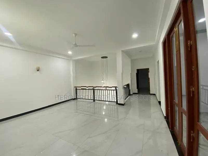 HAS205 - Luxury Elegant House for Sale in Piliyandala