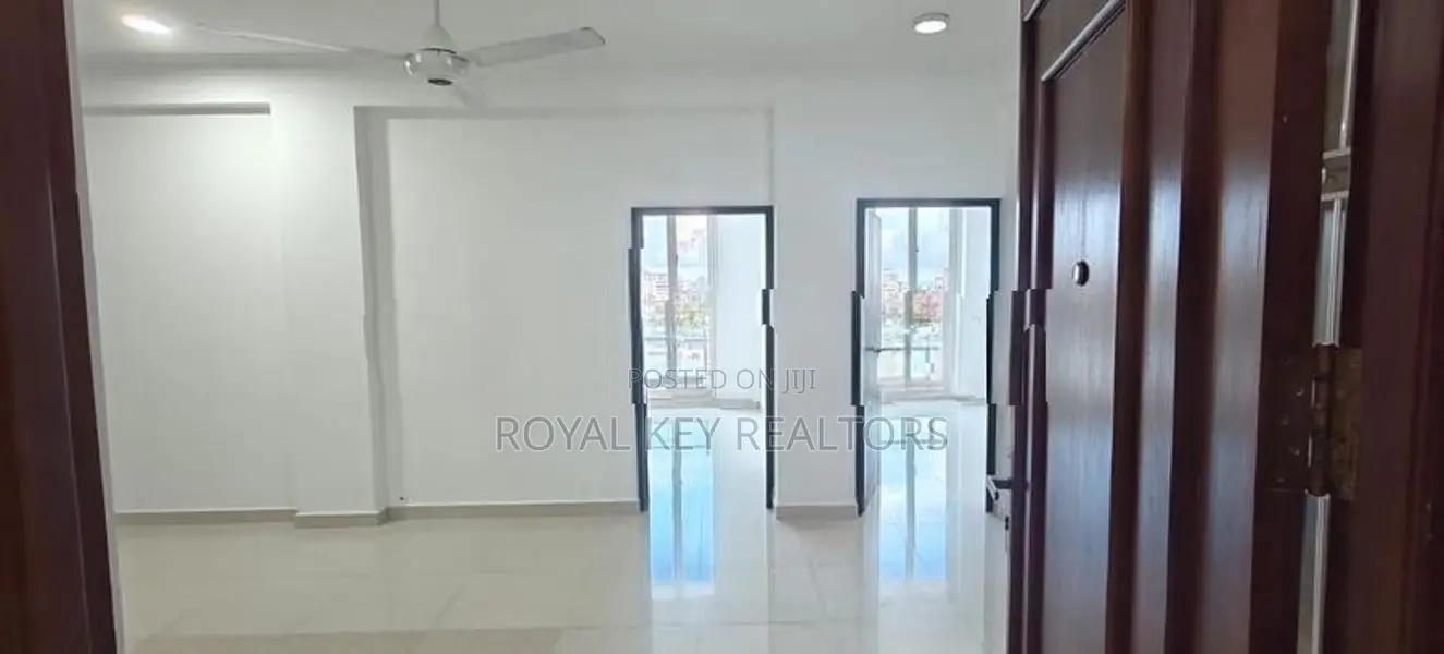Towers– 04 Bedroom Unfurnished Apartment for Sale Colombo 06