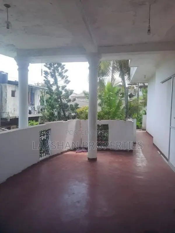 First Floor House For Rent In Boralesgamuwa Lake Road