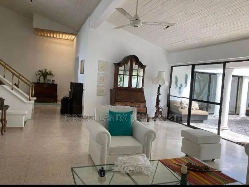 3BED HOUSE FOR RENT IN COLOMBO 05 WITH FURNITURE (SP1248)