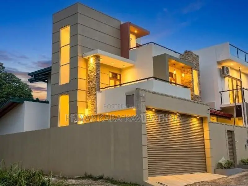 Mordern Two Storied Luxury House in Piliyandala