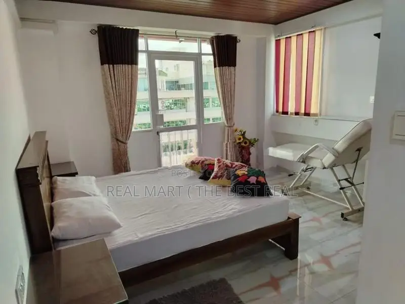COLOMBO 05 : 3-AC-BR (1350 SQFT) FURNISHED LUXURY PENTHOUSE FOR RENT