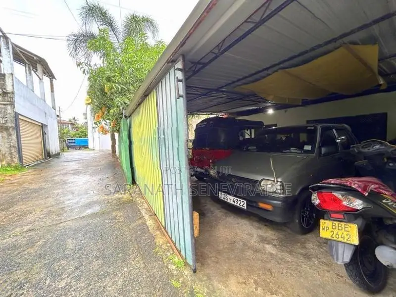 Land With House For Almost Perch Value - Battaramulla Talahena Jaya Mw