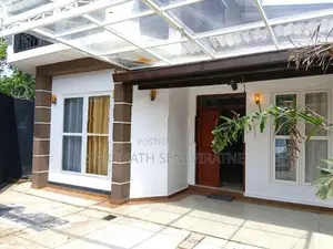 Luxury House With Pool - Semi Furnished Electronics SOLAR Ja-Ela